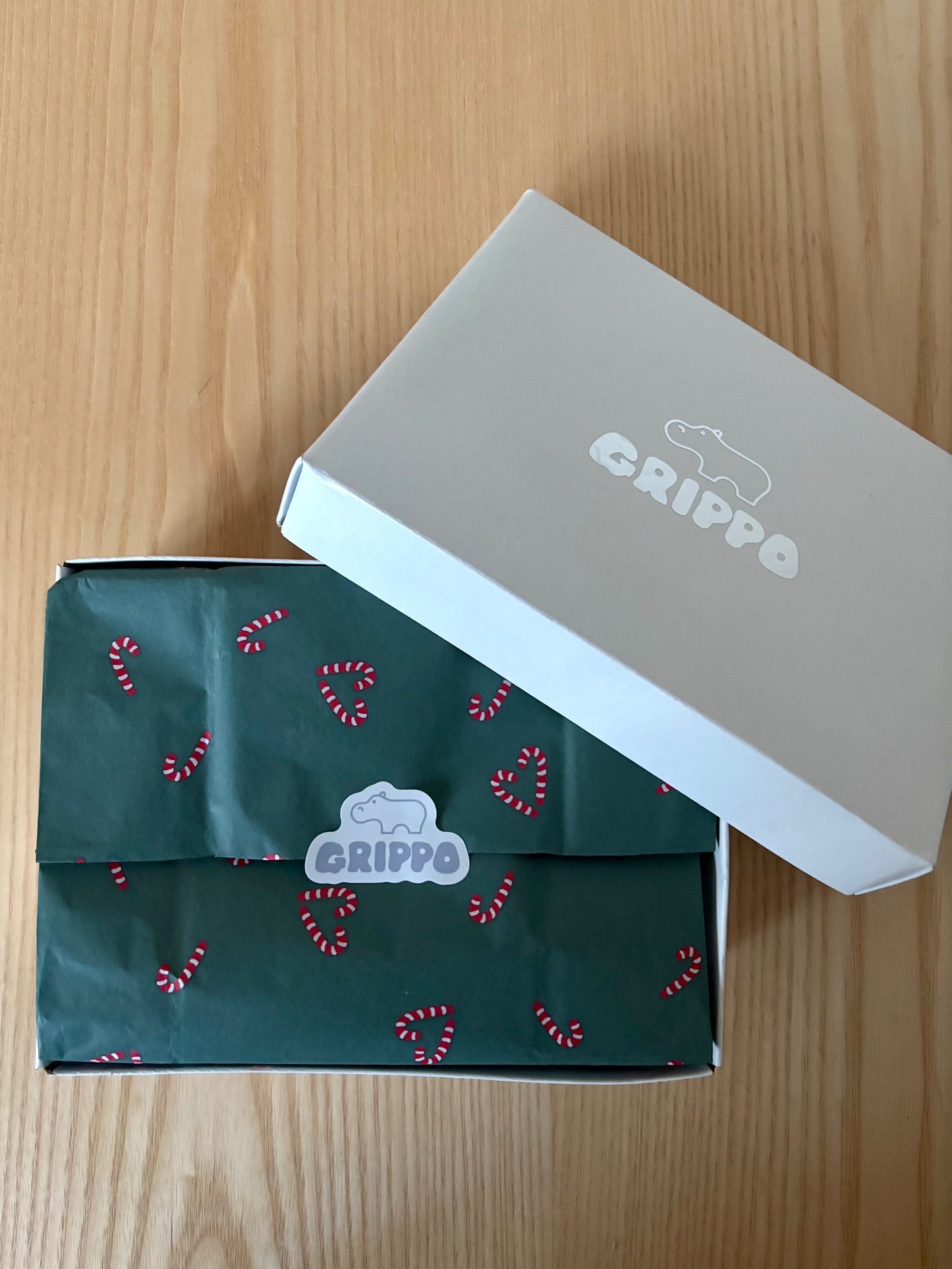 Mini sneaker box gift set